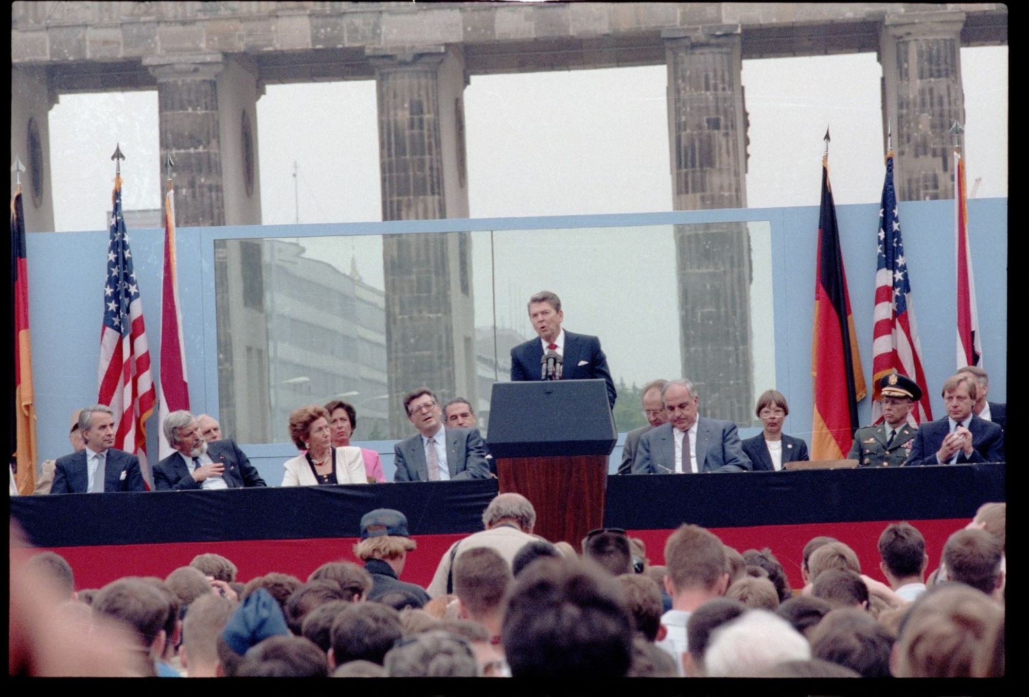 “Tear Down This Wall” – Ronald Reagan at the Brandenburg Gate